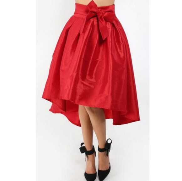 BOWKNOT ASYMMETRIC WATERFALL SKIRT IN RED - Picture 1 of 13